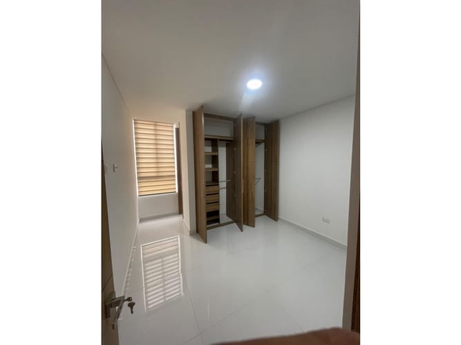Apartamento de 3 alcobas en venta en Ciudad Jardin, Cali, 145 m² · foto 12 de 18