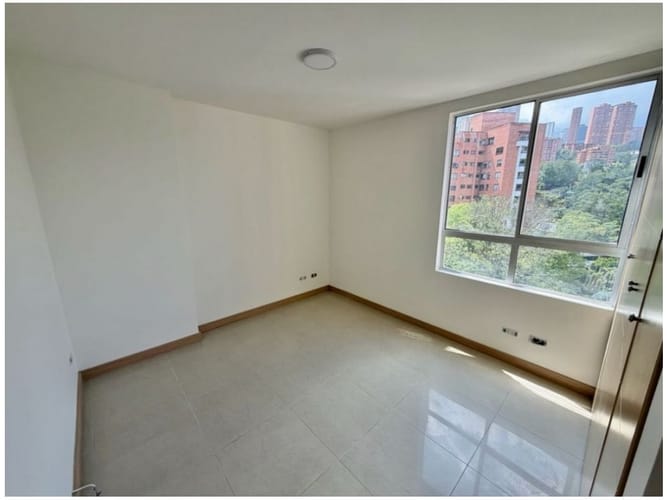 Apartamento de 3 alcobas en venta en Alto De La Virgen, Medellín, 98 m² · foto 9 de 13