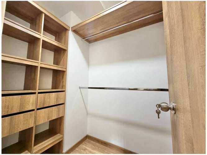 Apartamento de 3 alcobas en venta en Alto De La Virgen, Envigado, 84 m² · foto 8 de 10