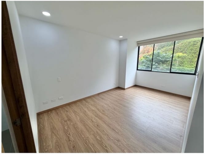 Apartamento de 3 alcobas en venta en Alto De La Virgen, Envigado, 84 m² · foto 9 de 10