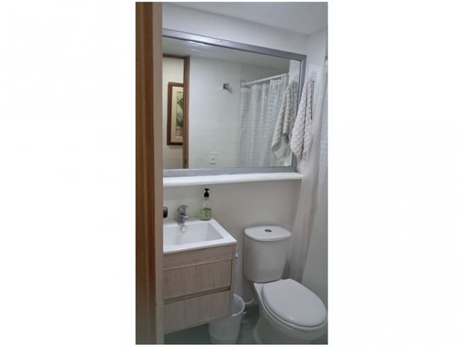 Apartamento de 3 alcobas en venta en Loma Del Campestre, Medellín, 168 m² · foto 12 de 20