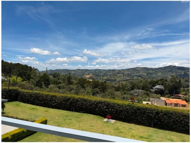 Finca en venta en Alto De La Virgen, Guarne, 245 m² · foto 19 de 21