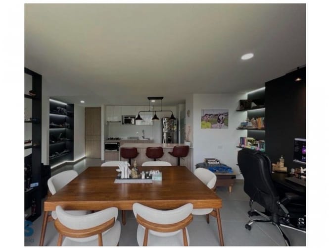 Apartamento de 3 alcobas en venta en San Jose, Sabaneta, 75 m² · foto 6 de 14