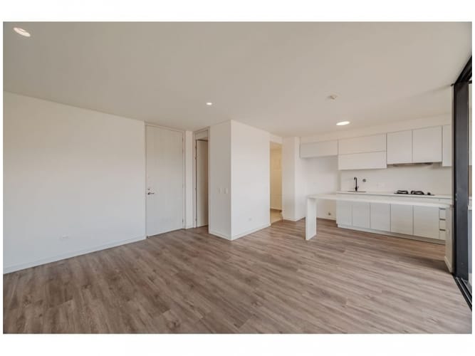 Apartamento de 2 alcobas en venta en Lalinde, Medellín, 85 m² · foto 2 de 24