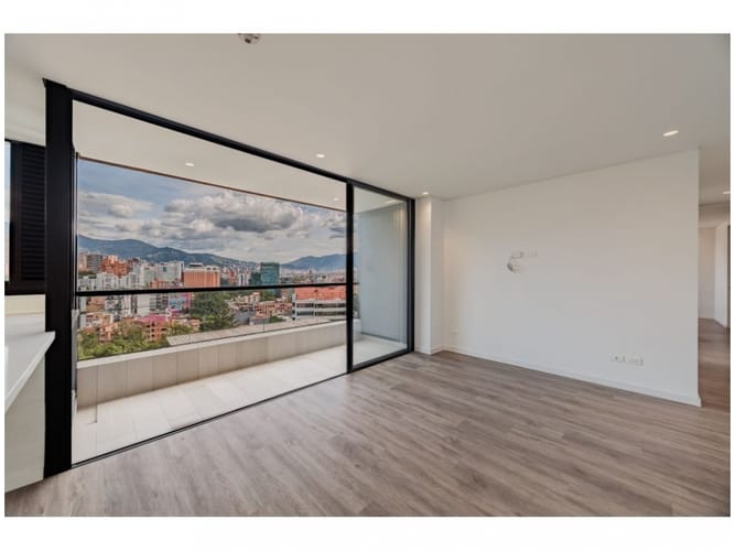 Apartamento de 2 alcobas en venta en Lalinde, Medellín, 85 m² · foto 4 de 24