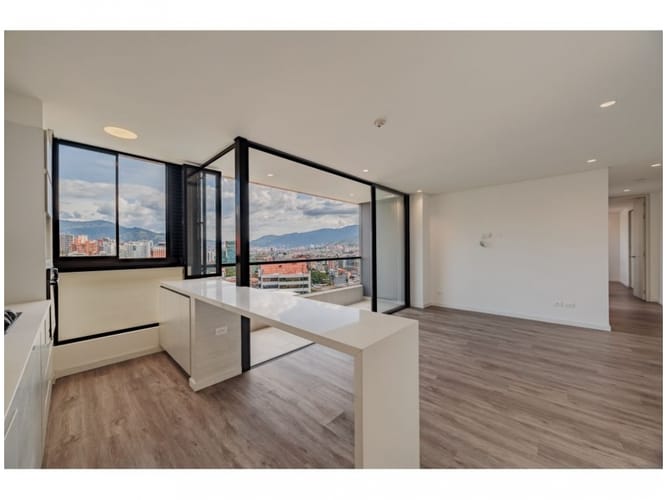 Apartamento de 2 alcobas en venta en Lalinde, Medellín, 85 m² · foto 5 de 24