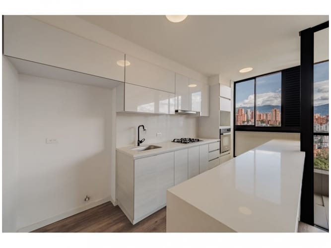 Apartamento de 2 alcobas en venta en Lalinde, Medellín, 85 m² · foto 6 de 24