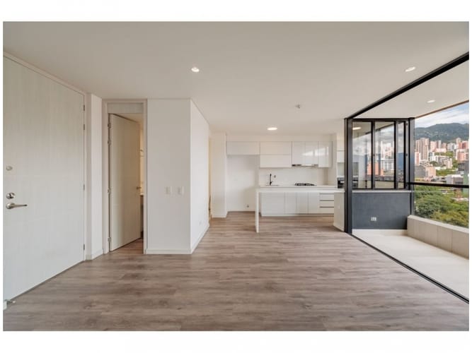 Apartamento de 2 alcobas en venta en Lalinde, Medellín, 85 m² · foto 10 de 24