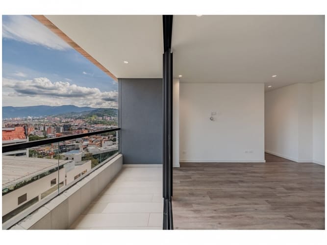 Apartamento de 2 alcobas en venta en Lalinde, Medellín, 85 m² · foto 12 de 24