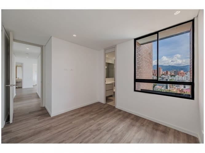 Apartamento de 2 alcobas en venta en Lalinde, Medellín, 85 m² · foto 16 de 24