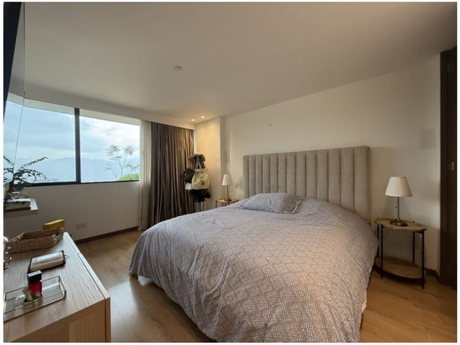 Apartaestudio en venta en Loma De Las Brujas, Envigado, 64 m² · foto 17 de 18