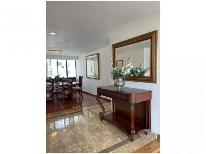 Apartamento de 4 alcobas en venta en Suramérica, Medellín, 212 m² · foto 7 de 24