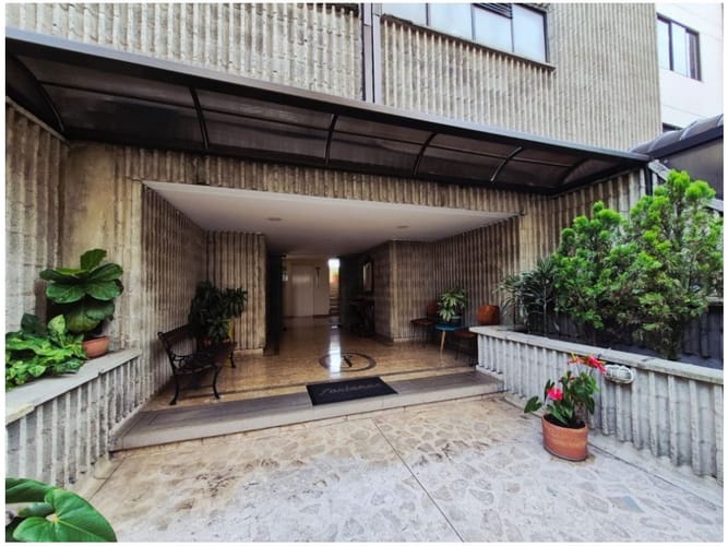 Apartamento de 4 alcobas en venta en Suramérica, Medellín, 212 m² · foto 23 de 24