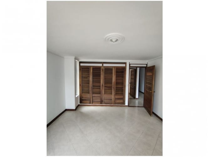 Apartamento de 4 alcobas en venta en Laureles, Medellín, 210 m² · foto 5 de 15