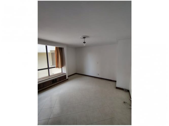 Apartamento de 4 alcobas en venta en Laureles, Medellín, 210 m² · foto 6 de 15