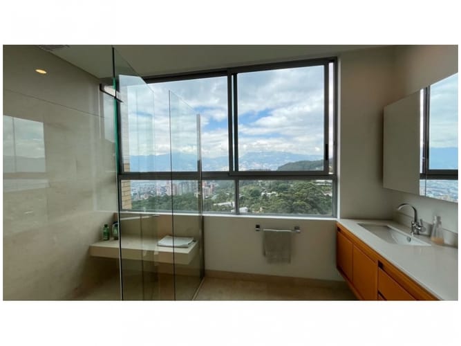 Apartamento de 3 alcobas en venta en Cola Del Zorro, Medellín, 259 m² · foto 9 de 15