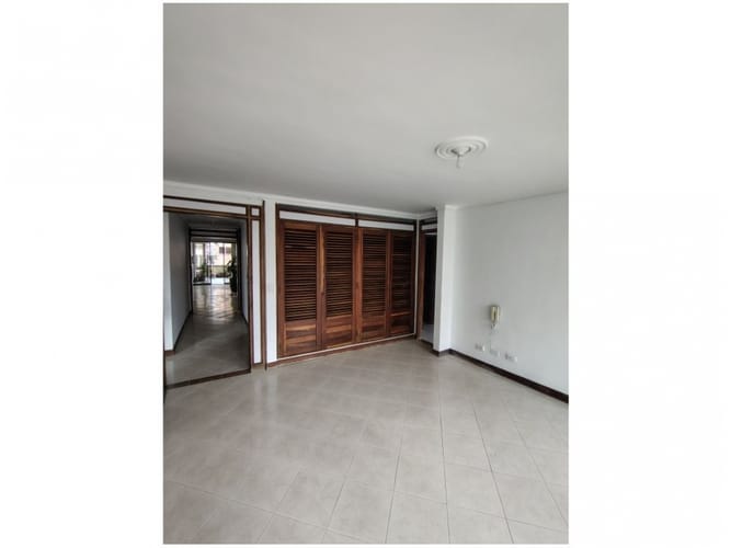 Apartamento de 4 alcobas en venta en Laureles, Medellín, 210 m² · foto 8 de 15