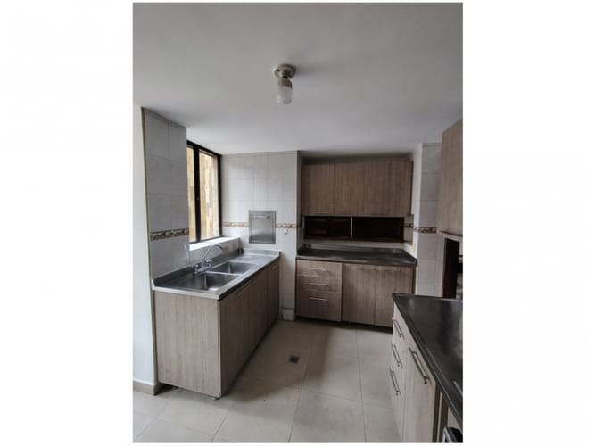Apartamento de 4 alcobas en venta en Laureles, Medellín, 210 m² · foto 12 de 15