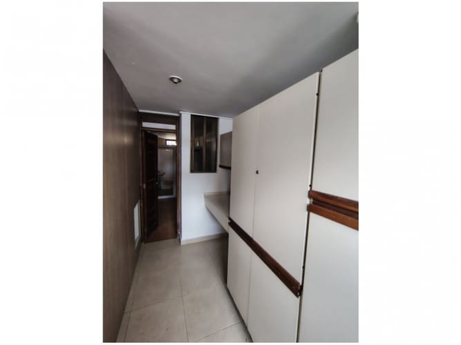 Apartamento de 4 alcobas en venta en Laureles, Medellín, 210 m² · foto 15 de 15