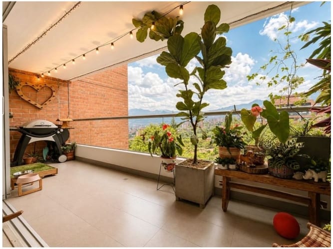 Apartamento de 3 alcobas en venta en Loma De Las Brujas, Envigado, 150 m² · foto 18 de 21