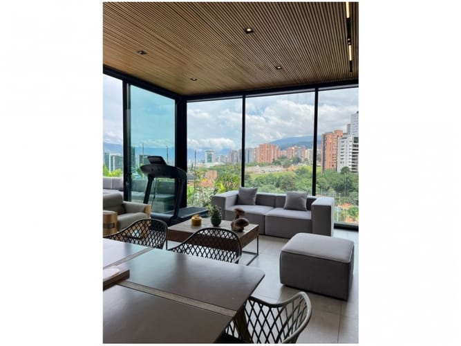 Apartamento de 3 alcobas en venta en Loma Del Campestre, Medellín, 323 m² · foto 14 de 24