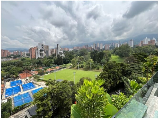 Apartamento de 3 alcobas en venta en Loma Del Campestre, Medellín, 323 m² · foto 20 de 24