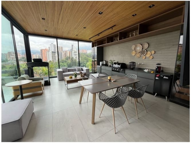 Apartamento de 3 alcobas en venta en Loma Del Campestre, Medellín, 323 m² · foto 23 de 24