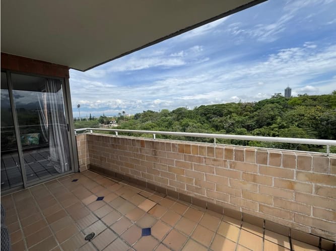 Apartamento de 3 alcobas en venta en Ciudad Jardin, Cali, 153 m² · foto 2 de 20