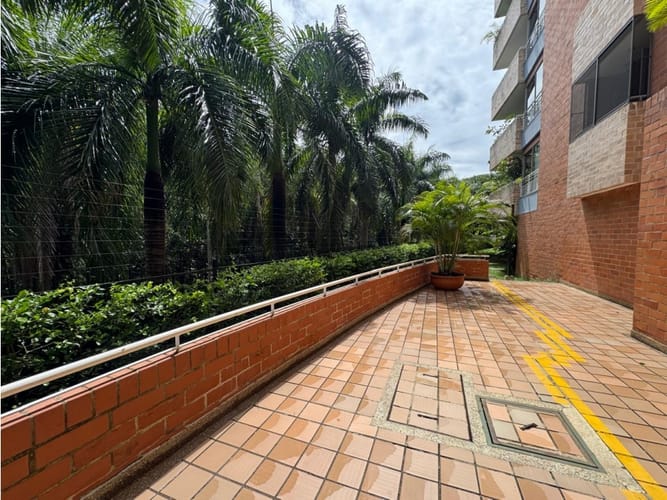 Apartamento de 3 alcobas en venta en Ciudad Jardin, Cali, 153 m² · foto 15 de 20