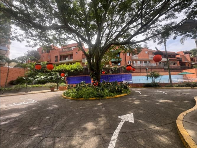 Apartamento de 3 alcobas en venta en Ciudad Jardin, Cali, 153 m² · foto 19 de 20