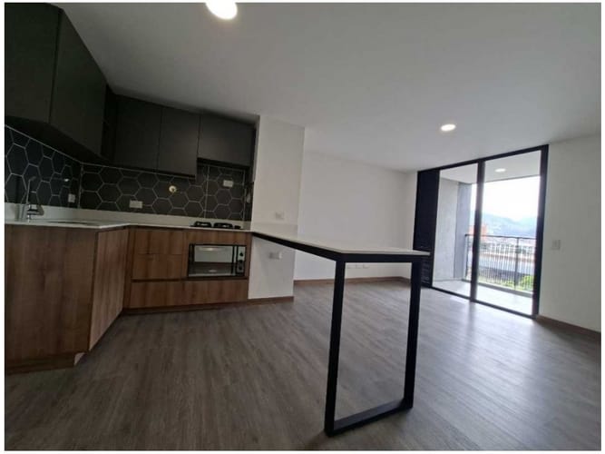 Apartamento de 2 alcobas en venta en Villagrande, Envigado, 62 m² · foto 4 de 12