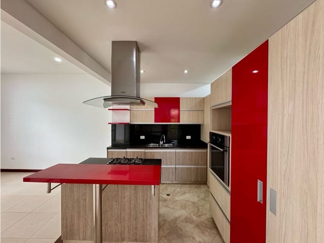 Casa de 4 alcobas en venta en Pance, Cali, 199 m² · foto 2 de 18