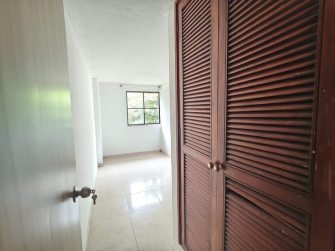 Apartamento de 3 alcobas en arriendo en Pampa Linda, Cali, 93 m² · foto 16 de 23