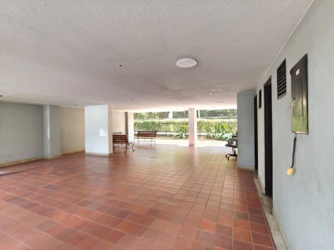 Apartamento de 3 alcobas en arriendo en Pampa Linda, Cali, 93 m² · foto 21 de 23