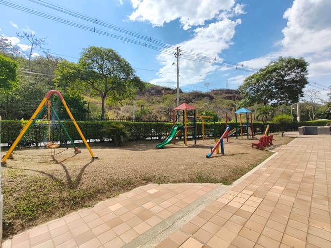Apartamento de 3 alcobas en arriendo en Pampa Linda, Cali, 93 m² · foto 22 de 23