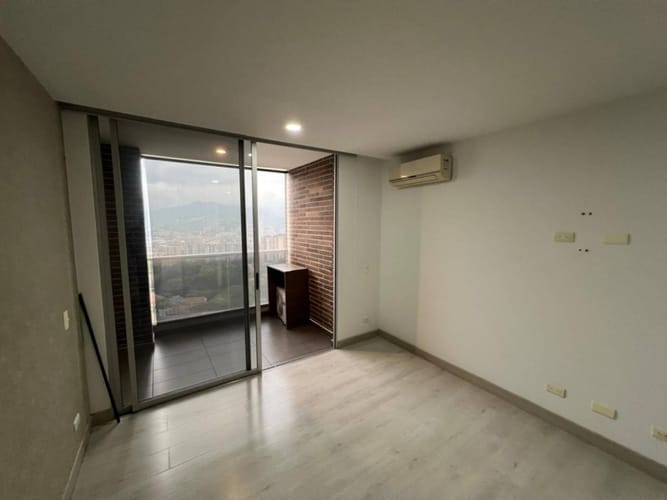 Apartamento de 2 alcobas en arriendo en El Poblado, Envigado, 91 m² · foto 9 de 24