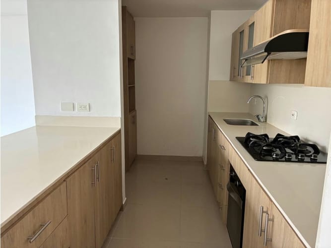 Apartamento de 3 alcobas en venta en Loma Del Esmeraldal, Envigado, 88 m² · foto 5 de 11