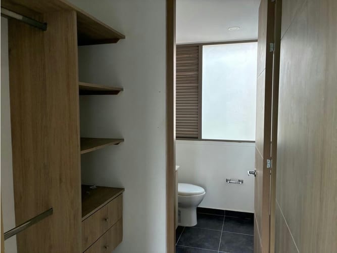 Apartamento de 3 alcobas en venta en Loma Del Esmeraldal, Envigado, 88 m² · foto 10 de 11