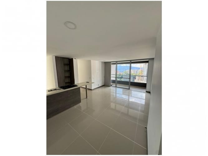 Apartamento de 3 alcobas en venta en El Chingui, Envigado, 81 m² · foto 3 de 17