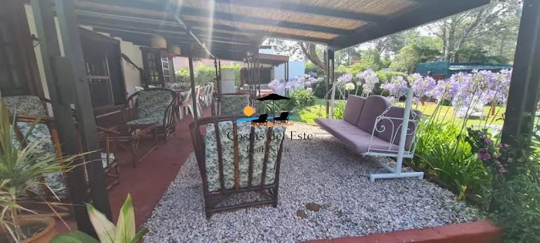 Alquiler Anual Hermosa Propiedad De 5 Dormitorios Y Piscina Climatizada En Pinares,punta Del Este! · Foto 5