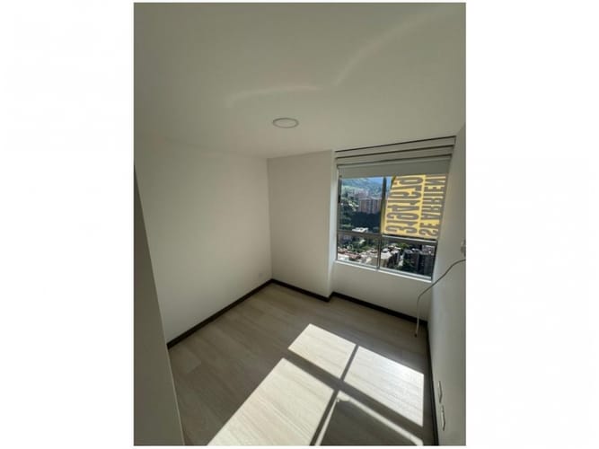 Apartamento de 3 alcobas en venta en El Chingui, Envigado, 81 m² · foto 11 de 17
