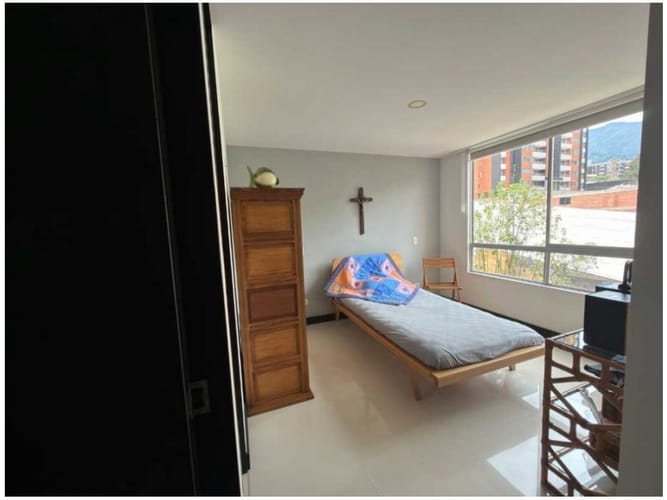 Apartamento de 3 alcobas en venta en Camino Verde, Envigado, 82 m² · foto 3 de 18