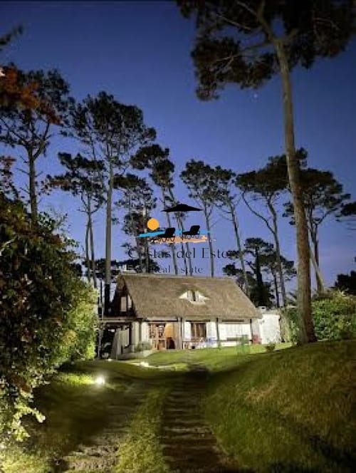 Casa En Alquiler Anual,3 Dormitorios,2 Baños,dep.de Servicio Y Piscina!! · Foto 6