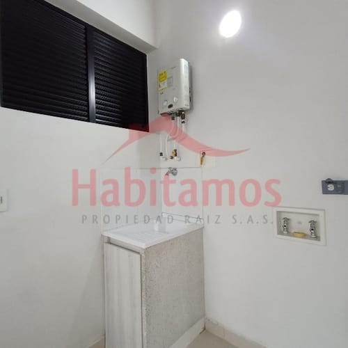 Apartaestudio en arriendo en Belén, Medellín, 28 m² · foto 4 de 10