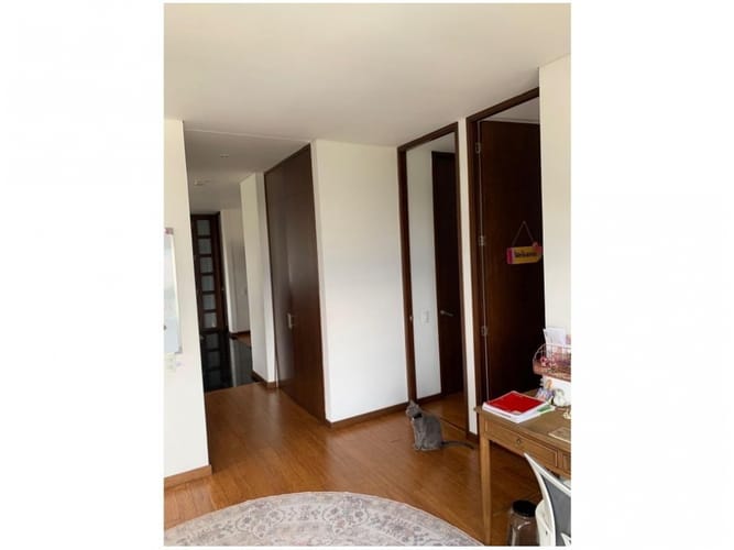 Apartamento de 3 alcobas en venta en Loma Del Campestre, Medellín, 190 m² · foto 9 de 15