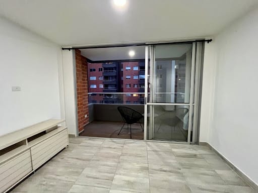Apartamento de 3 alcobas en venta en Belén Rincón, Medellín, 81 m² · foto 4 de 22