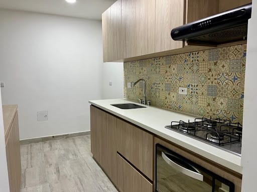 Apartamento de 3 alcobas en venta en Belén Rincón, Medellín, 81 m² · foto 9 de 22