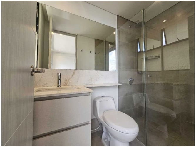 Apartamento de 2 alcobas en venta en La Florida, Medellín, 85 m² · foto 11 de 13