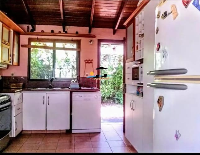 Alquiler Anual,gran Casa De 4 Dormitorios Con Vista A La Laguna · Foto 6