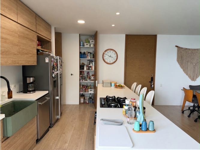 Apartamento de 3 alcobas en venta en Los Balsos, Medellín, 180 m² · foto 2 de 15